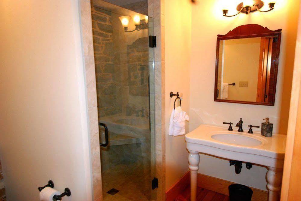Silver Lake Bed And Breakfast (Adults Only) Harrisonburg Exteriér fotografie